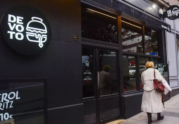 Hosteleros de A Coruña lideran el mercado de traspasos: “A veces los precios nos dejan sin palabras”